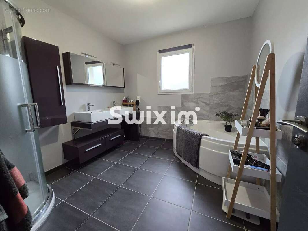 Maison à SAINT-GERMAIN-DU-BOIS