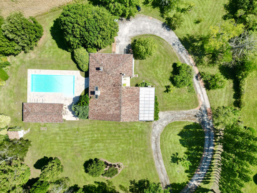 Maison à CASTELJALOUX