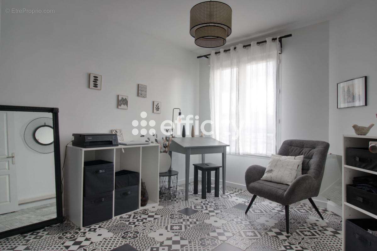 Appartement à CHELLES