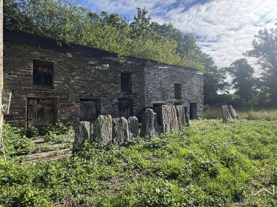 Maison à CARENTOIR