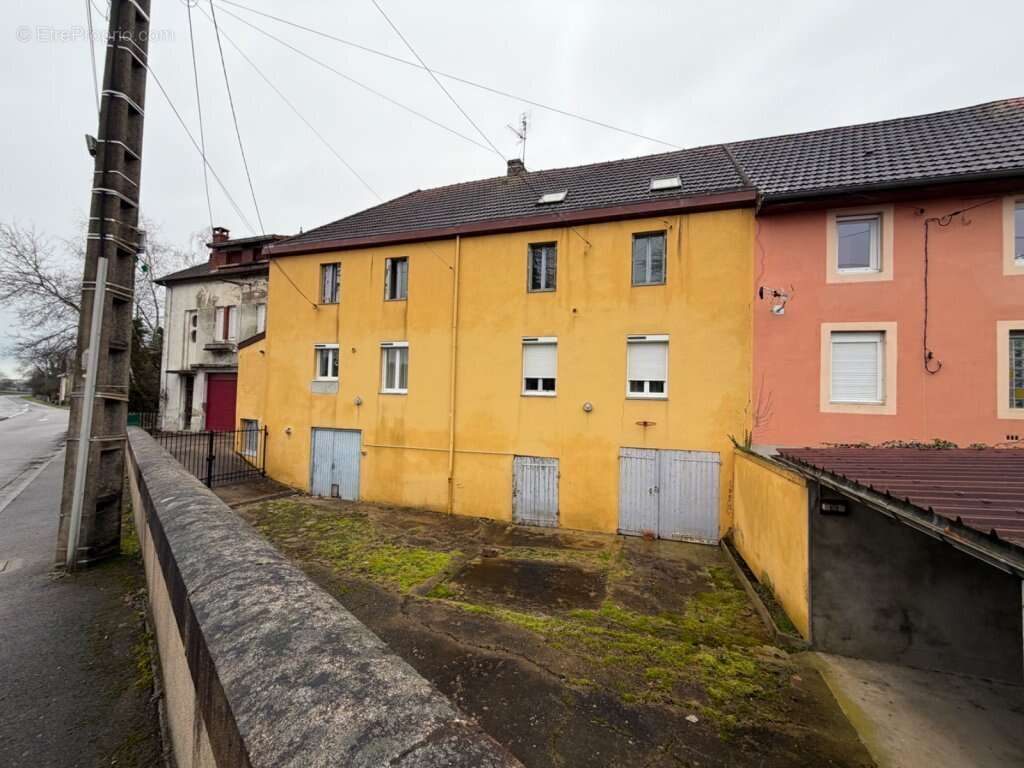 Appartement à MONTCEAU-LES-MINES