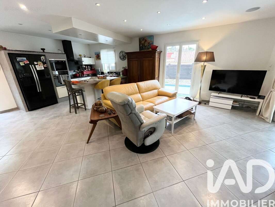 Photo 2 - Maison à VILLELONGUE-DELS-MONTS