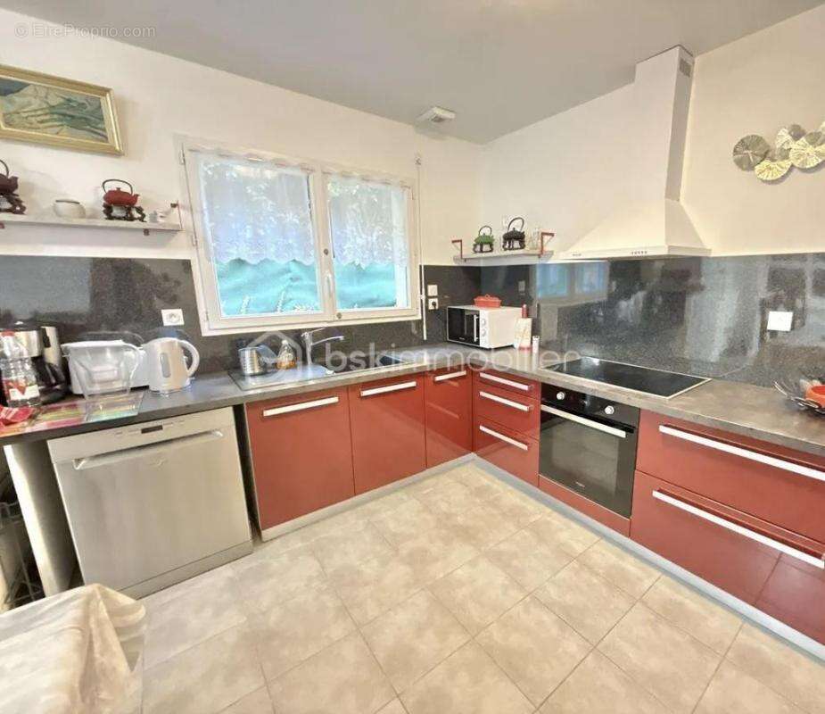 Maison à MONTIVILLIERS