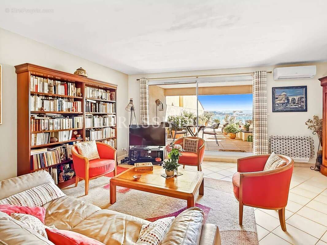 Appartement à MARSEILLE-8E
