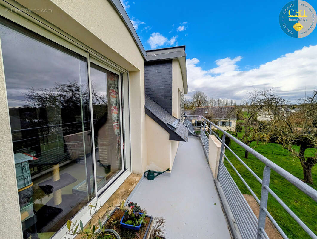 Exclusivité : grande maison avec 5 chambres    centre-ville de guer (56380) avec cht immobilier - photo 17