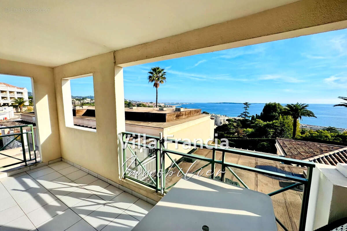 Appartement à CANNES