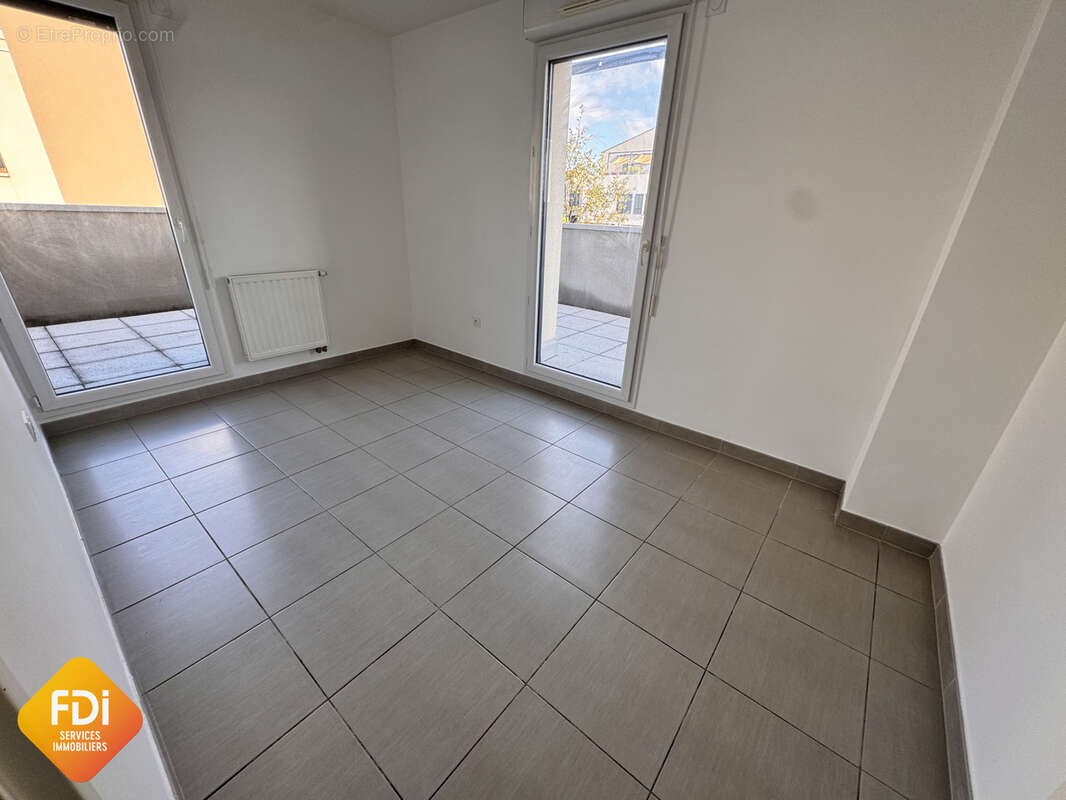 Appartement à SAINT-GEORGES-D'ORQUES