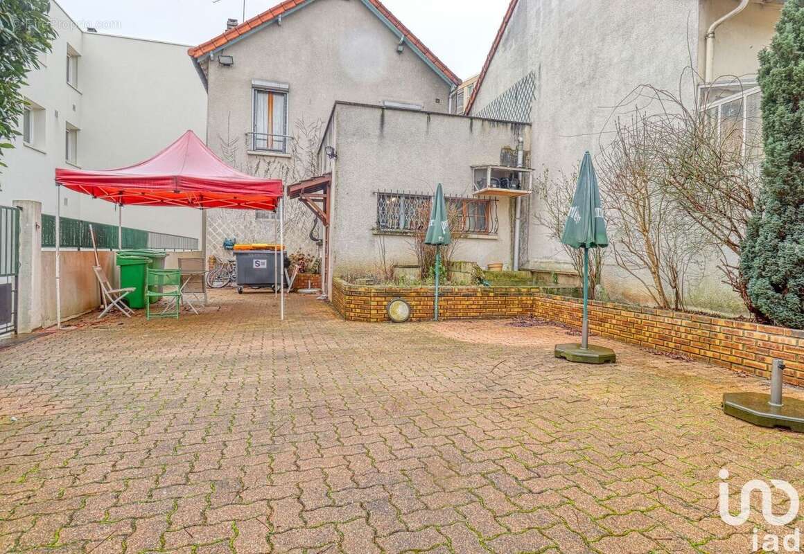 Photo 3 - Commerce à CONFLANS-SAINTE-HONORINE