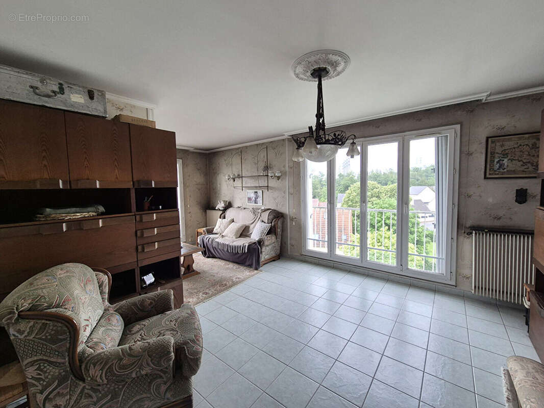 Appartement à VILLEBON-SUR-YVETTE