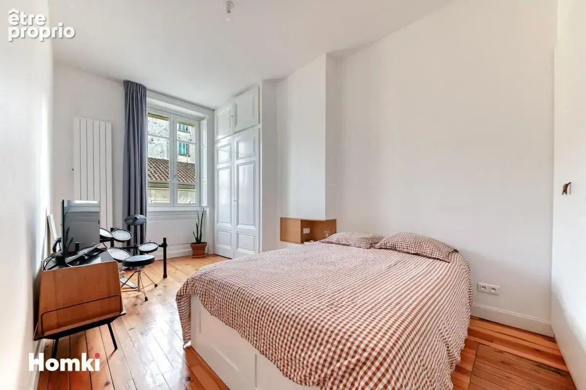 Appartement T5 de 107 m² à Lyon 69007, Rue Chalopin - photo 10