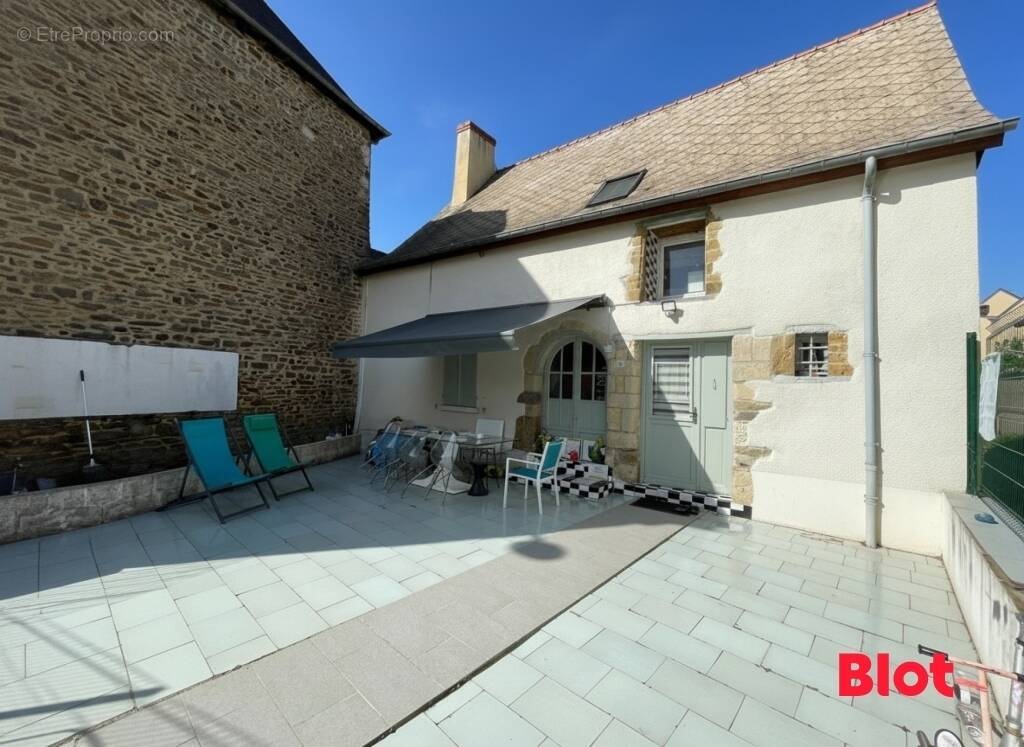 Maison à SAINT-ARMEL