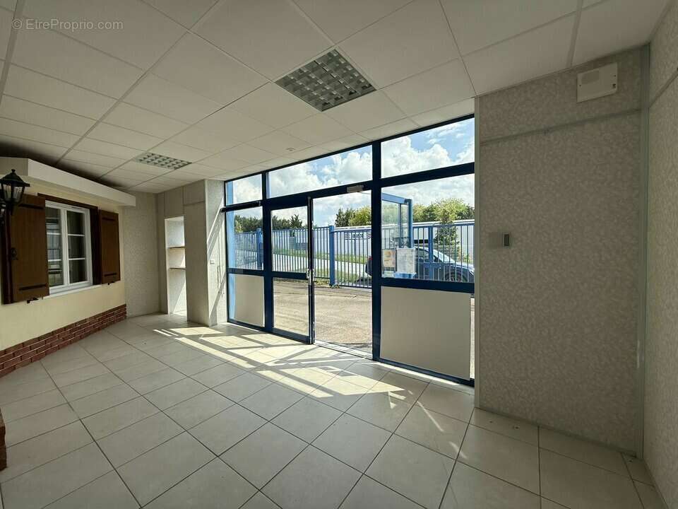 Autre à TROISSEREUX