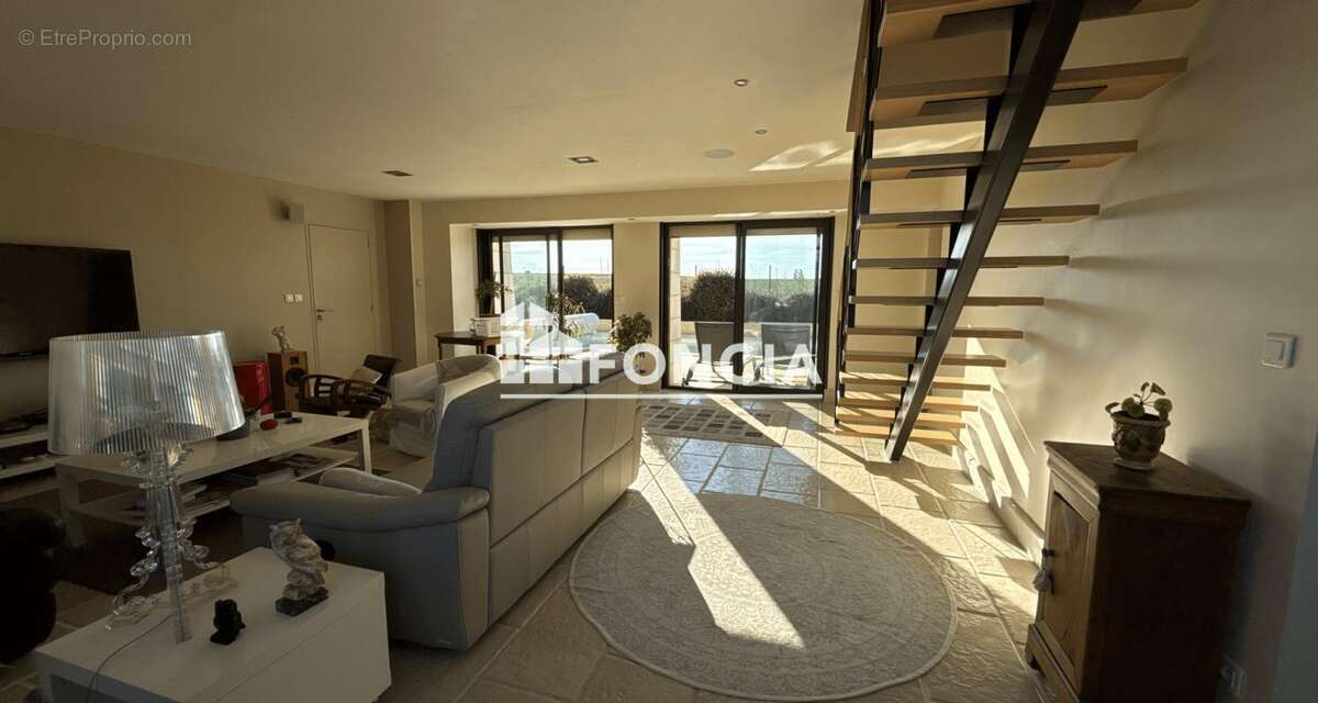 Maison à SAINT-EPAIN