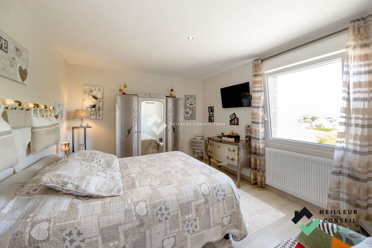 Maison 184 m² à Yffiniac  - photo 6