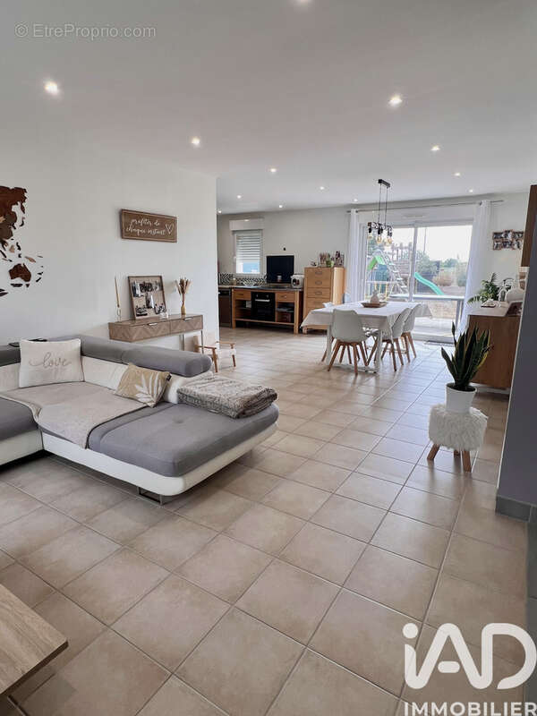 Photo 1 - Maison à BEAUFORT-EN-VALLEE