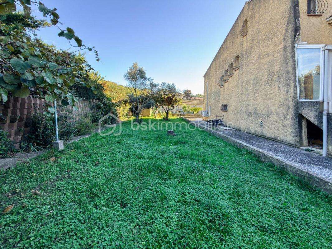 Maison à SAINT-CHAMAS