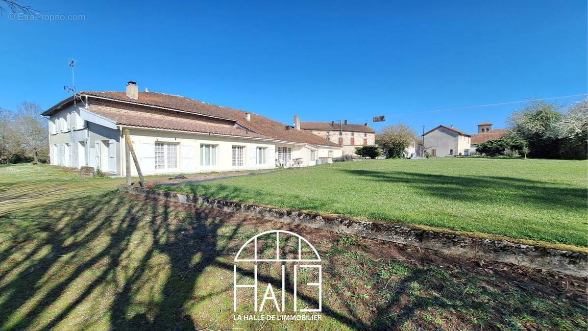Maison à CHASSENON