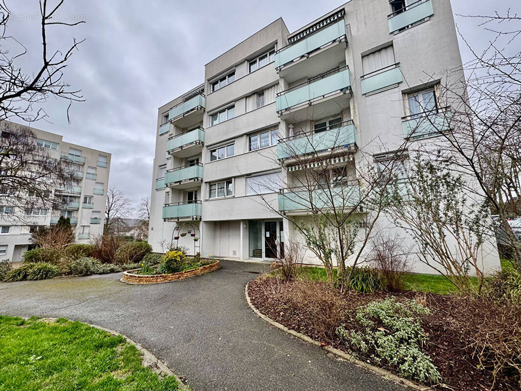 Appartement à YERRES