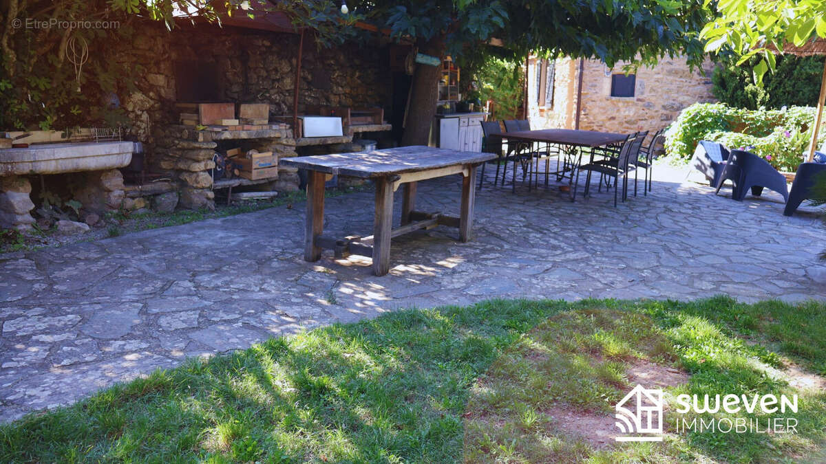 Maison à VILLELONGUE-DELS-MONTS