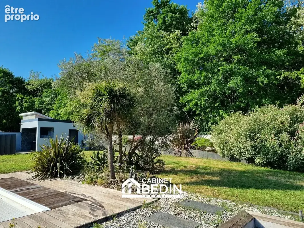 Maison 7 pièces 218 m² à vendre à Castres-Gironde (33640) - photo 3
