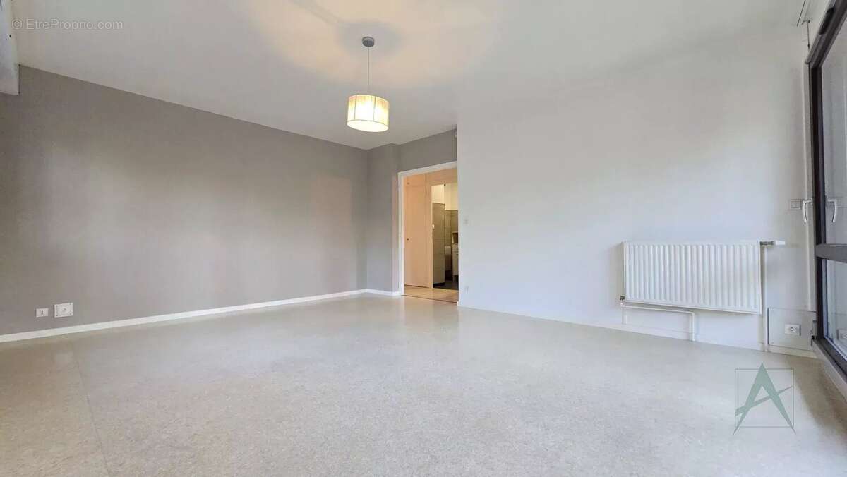 Appartement à JACOB-BELLECOMBETTE