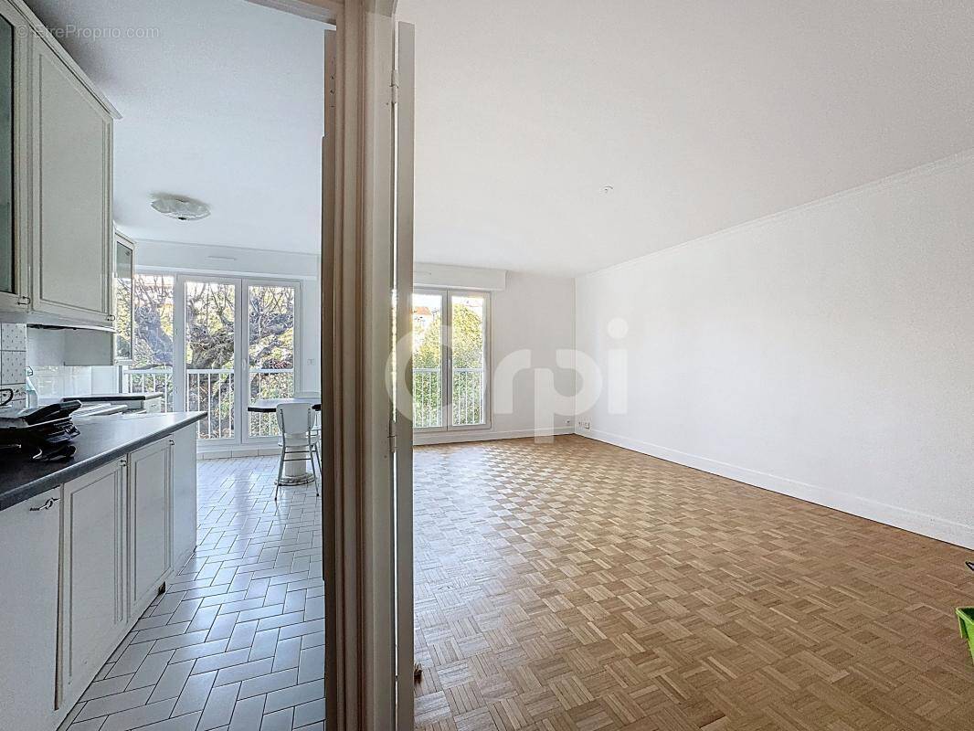 Appartement à FONTENAY-SOUS-BOIS
