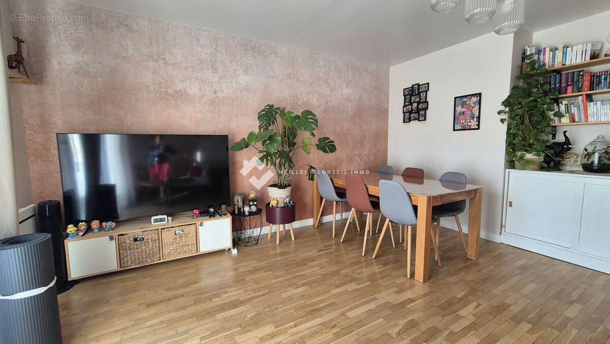 Appartement 77 m² à Montevrain  - photo 2
