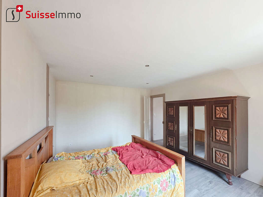 Maison à FONTENELLE-MONTBY