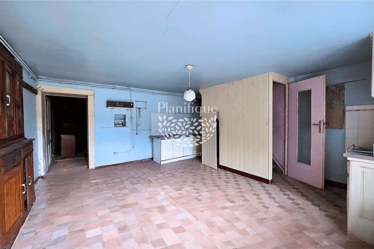 Maison à FEIGERES