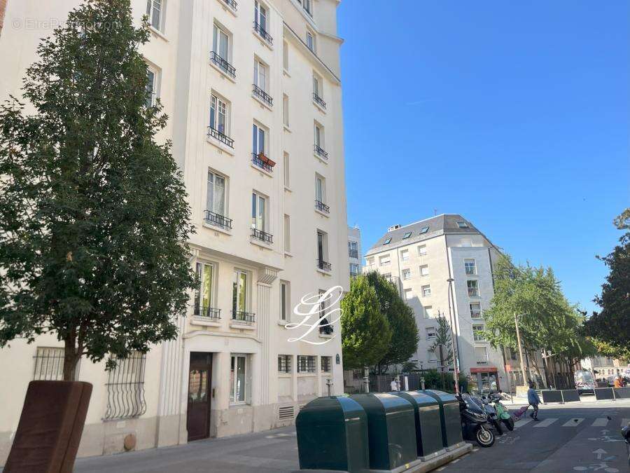 Appartement à PARIS-20E