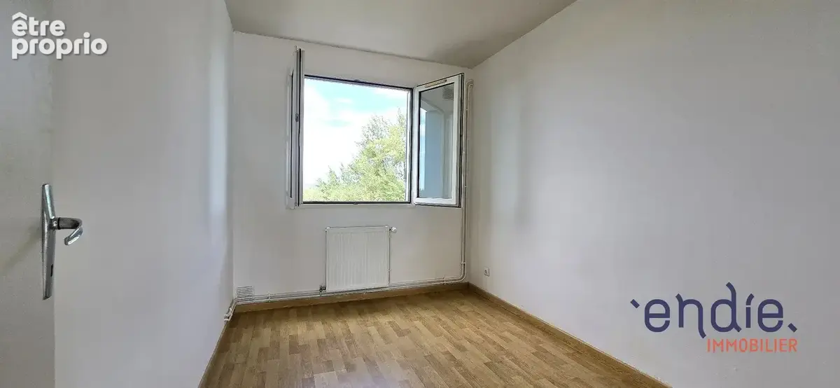 Appartement 3 pièces + bureau 63 m² Tarbes - photo 5