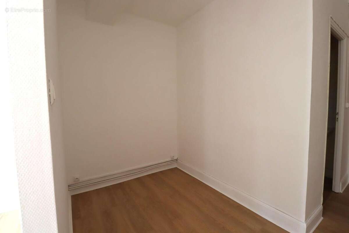 Appartement à LA COTE-SAINT-ANDRE