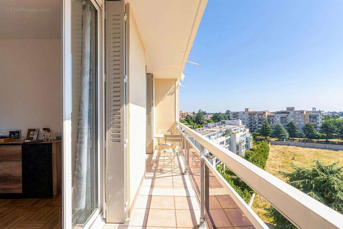 Appartement à CALUIRE-ET-CUIRE