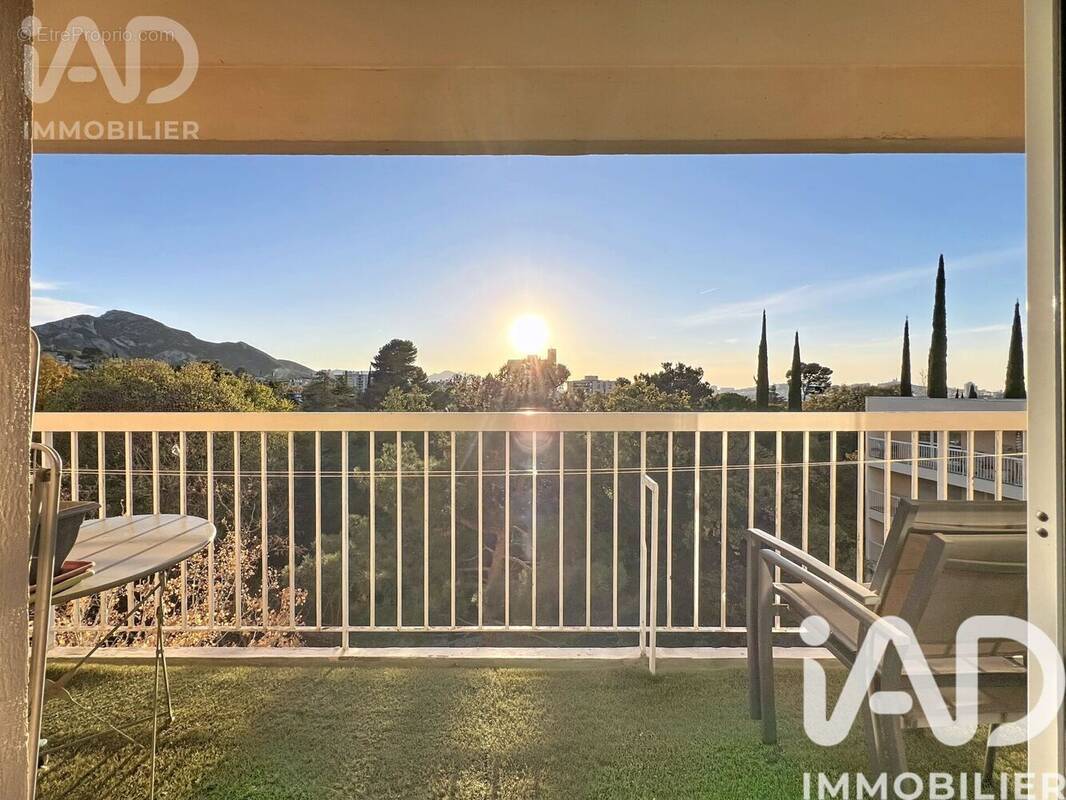 Photo 1 - Appartement à MARSEILLE-10E