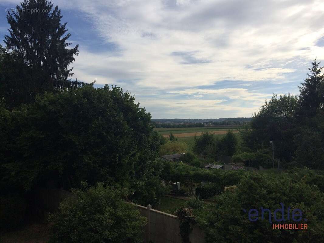 Maison à PRIX-LES-MEZIERES