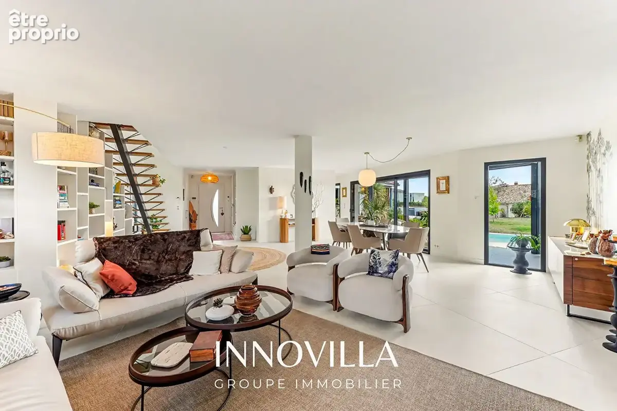 Magnifique propriété contemporaine avec vue dégagée . - photo 5