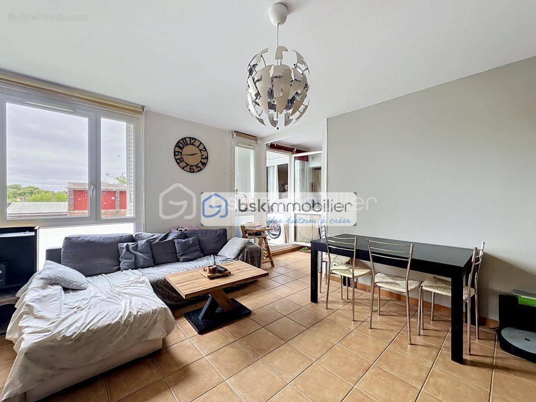 Appartement à CORBEIL-ESSONNES