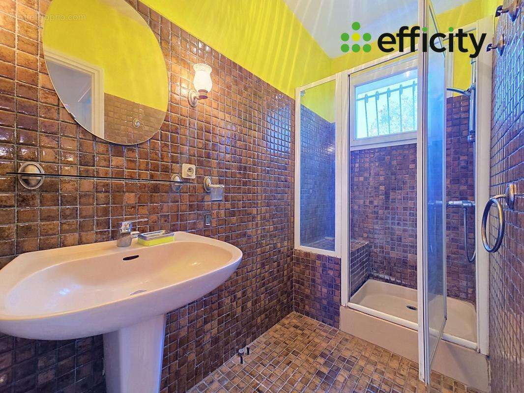 Maison 130 m² à L'houmeau  - photo 22
