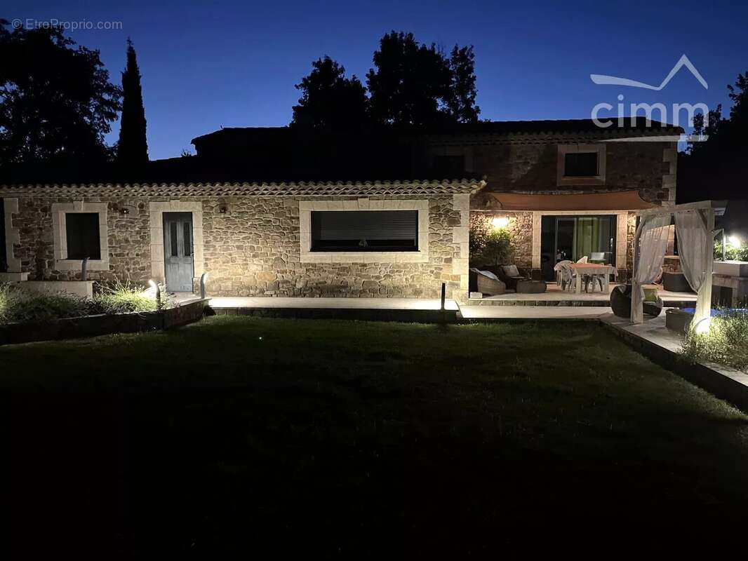Maison à JAUJAC