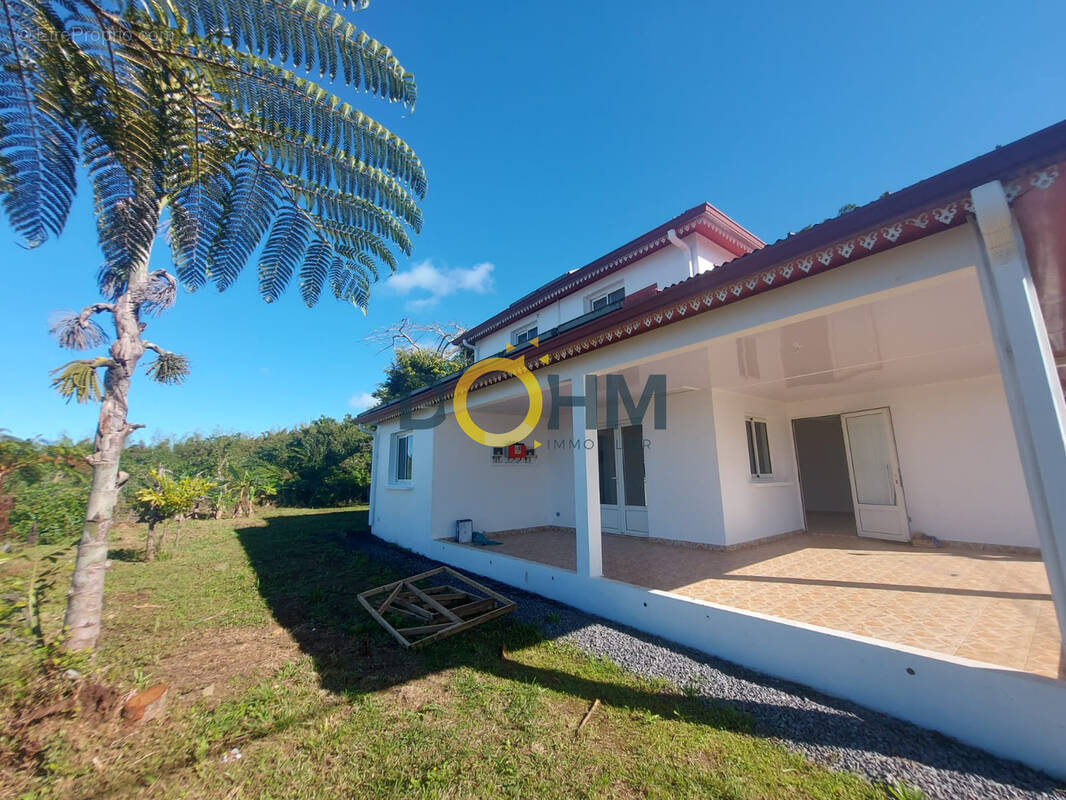 Photo Maison à Saint-Joseph au prix de 295 000€