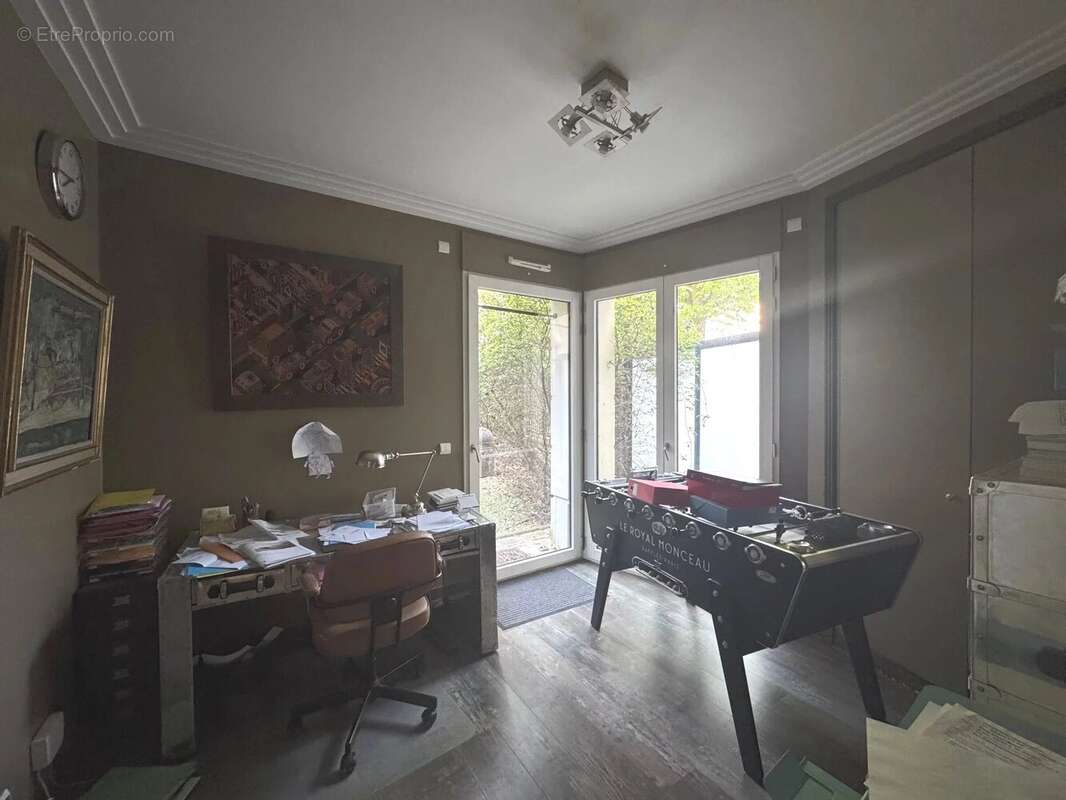Appartement à NEUILLY-SUR-SEINE