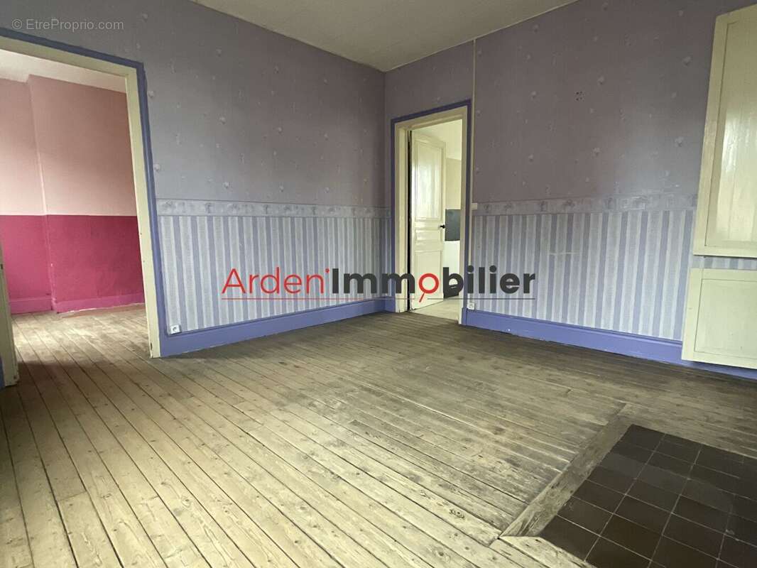 Appartement à LUCQUY