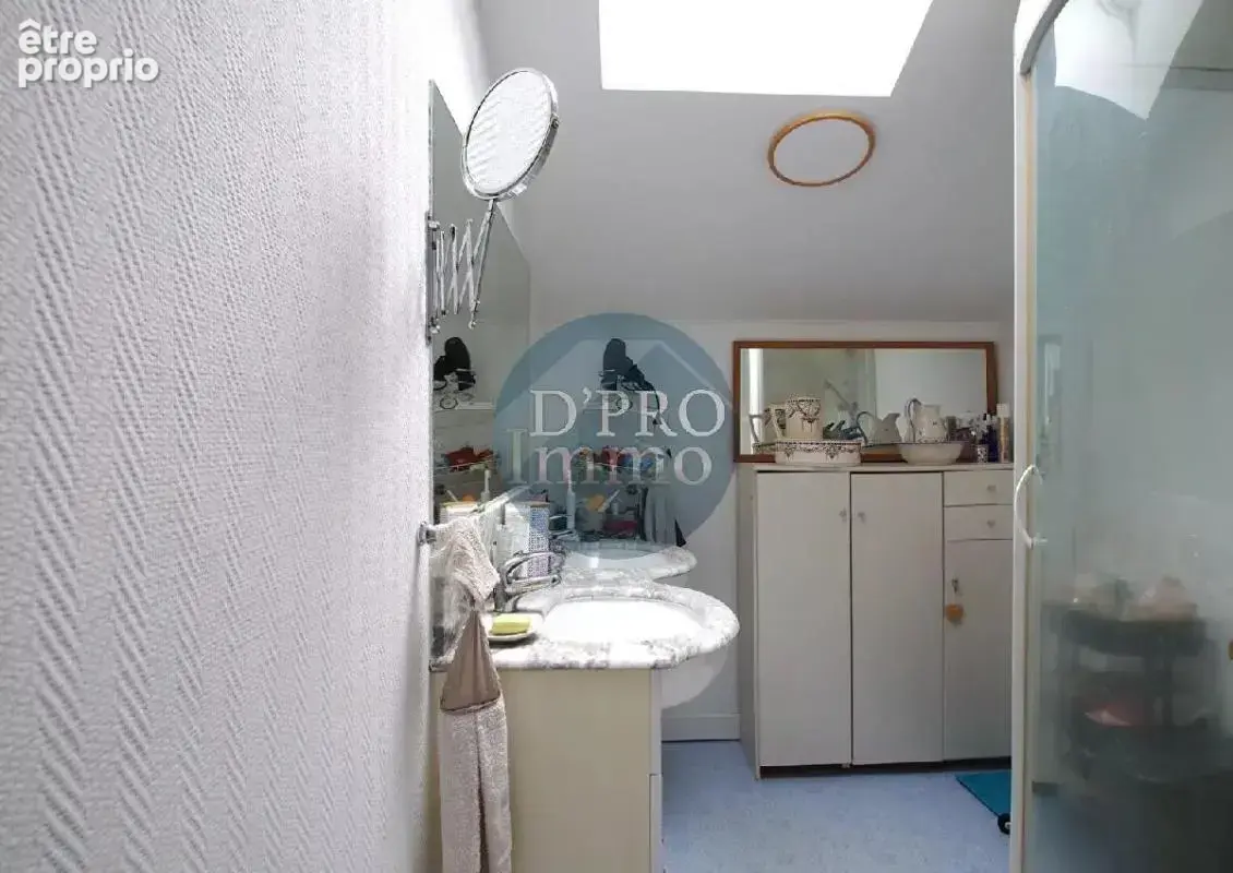 Cadre Verdoyant : Maison Familiale Avec Grand Jardin Et Plan D'eau - photo 9