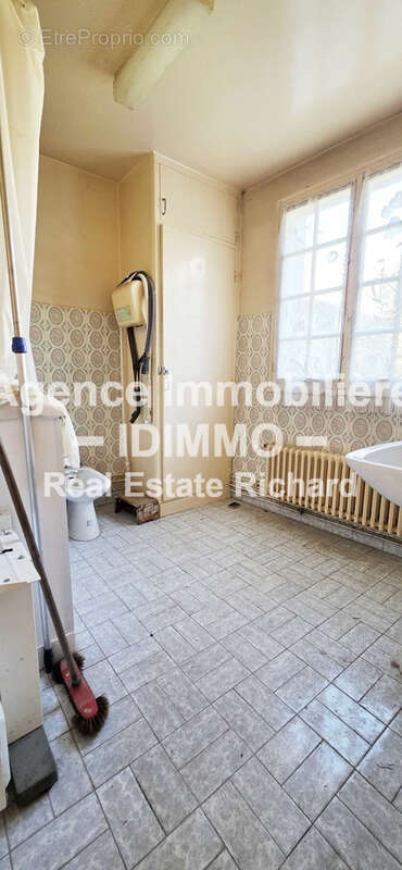 Maison à fort potentiel à restaurer   Hameau calme de Château-Landon - photo 13