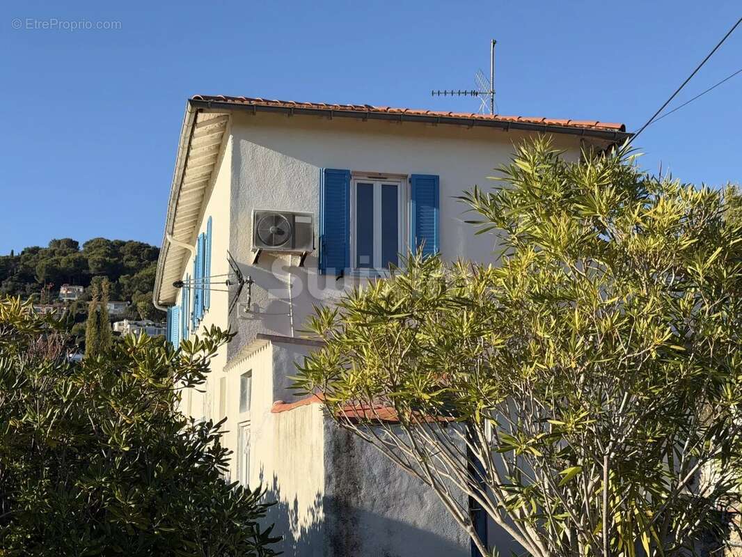 Terrain à VALLAURIS