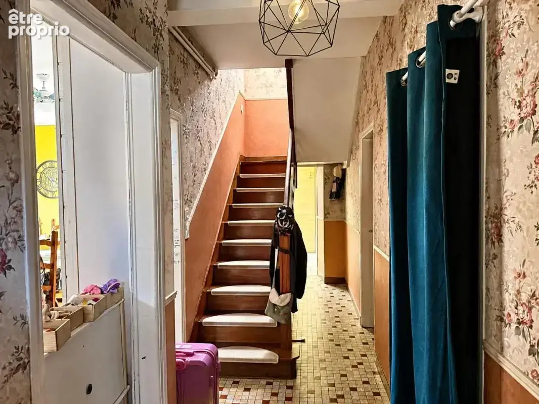 Maison de 6 pièces de 120 m² à Loudéac - photo 9