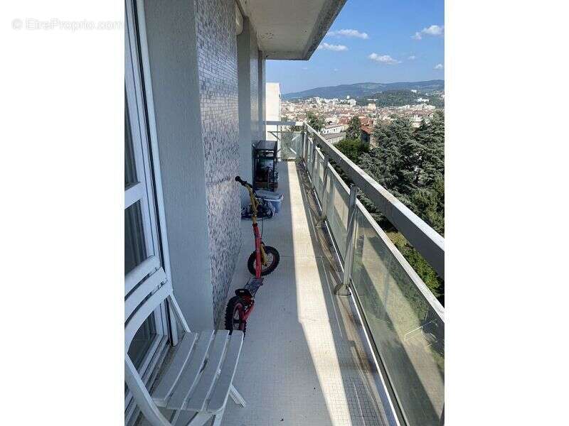Appartement à SAINT-ETIENNE