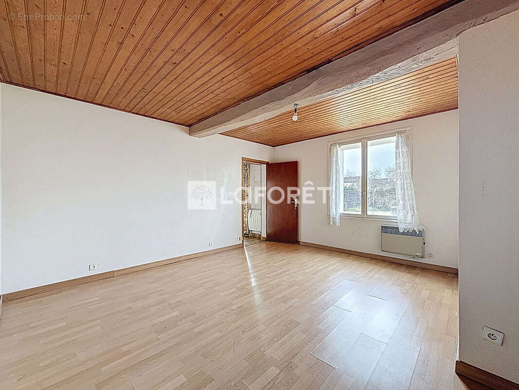 Maison à DOUE-LA-FONTAINE