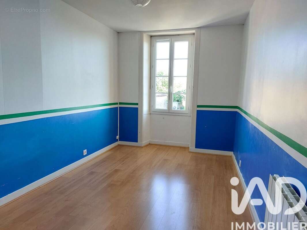 Photo 7 - Maison à CHERVES-RICHEMONT