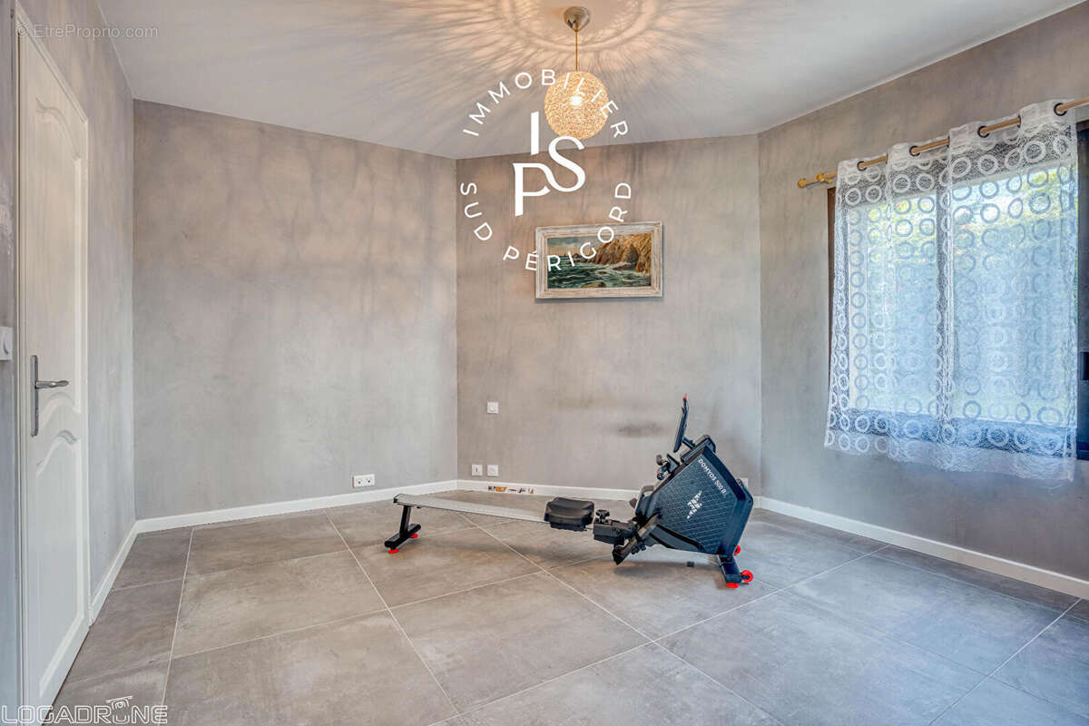 Maison à SAINTE-LIVRADE-SUR-LOT